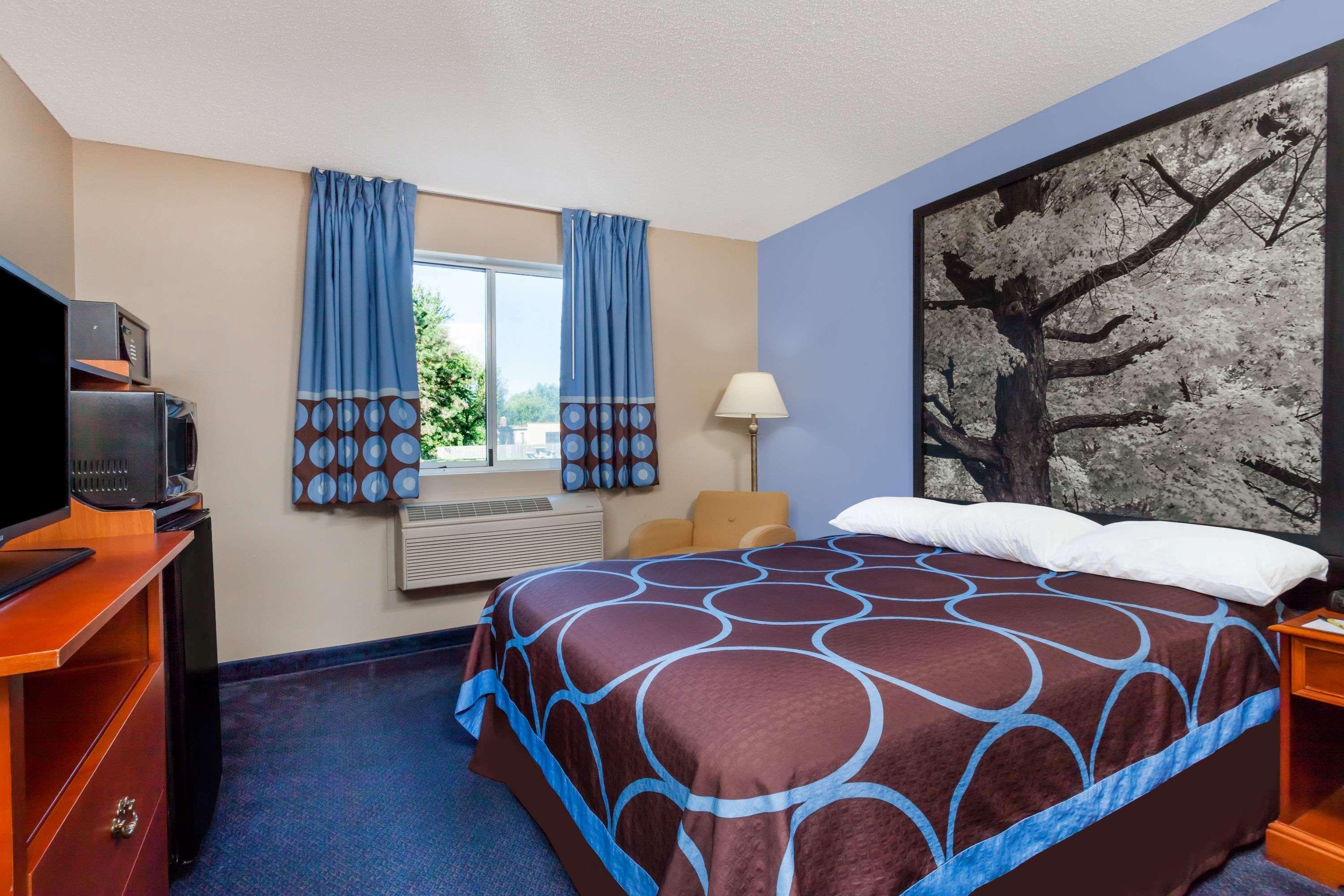 Hotel Super 8 By Wyndham Adrian Exteriér fotografie