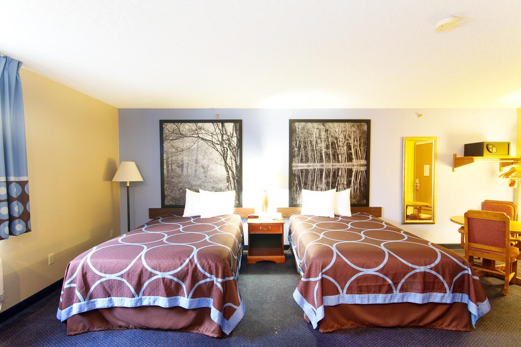 Hotel Super 8 By Wyndham Adrian Exteriér fotografie